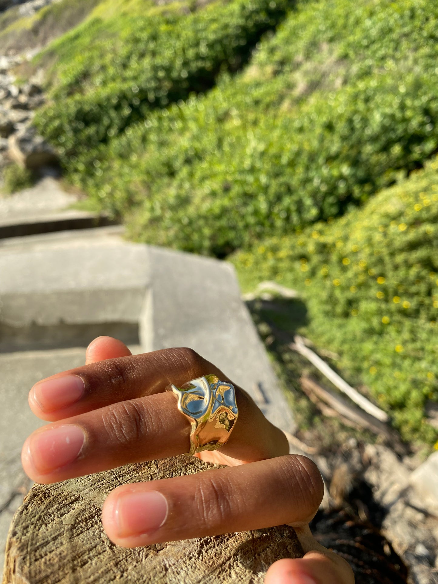 Gold Wave Ring – Baroque Style
