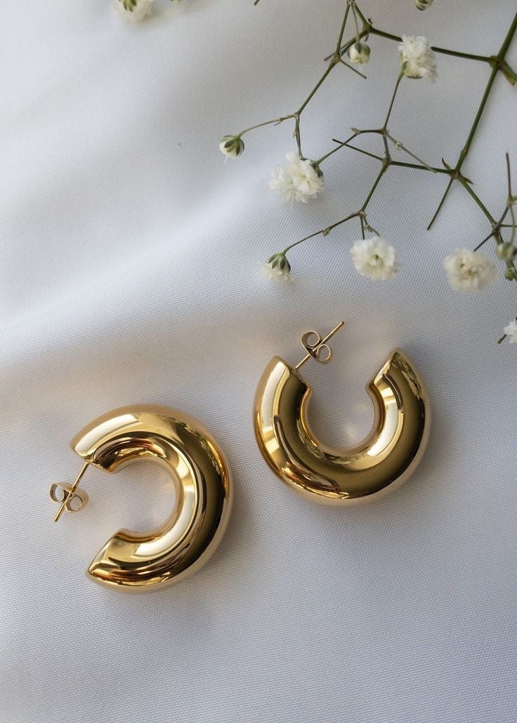 Bold C Hoops – Gold-Plated Stainless Steel