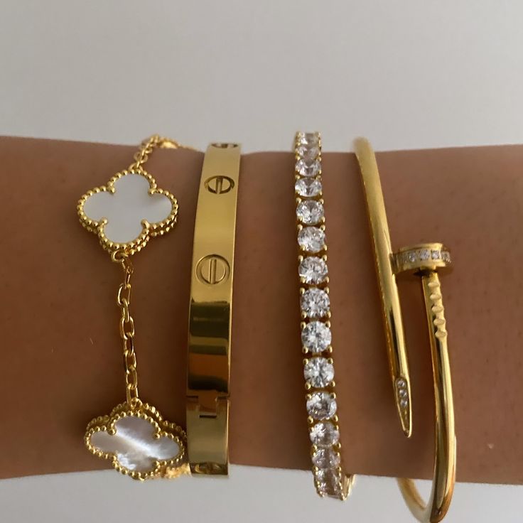 Wristwear