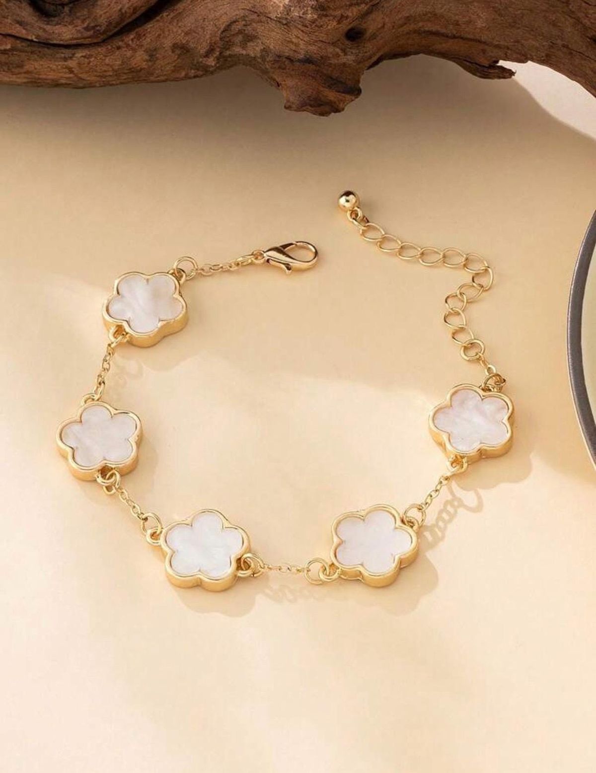 Clover Gold-Plated Bracelet | Pearl White